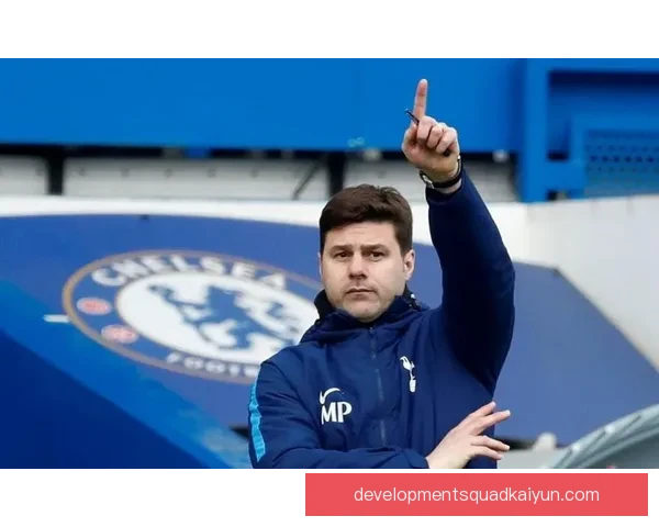 斯洛伐克队服蓝白配色引发球迷热议，期待新赛季表现提升